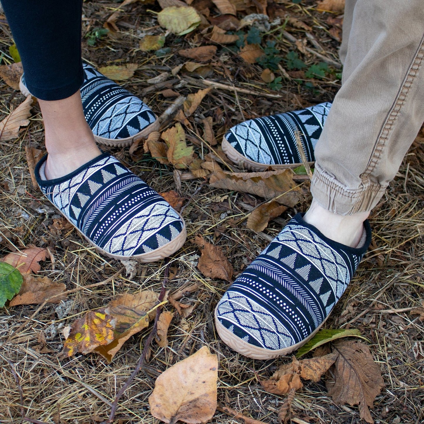 Women's Graphic Evergreen Slipper - Black - WSC B2B